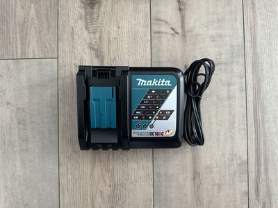 Makita 18 Volt Charger