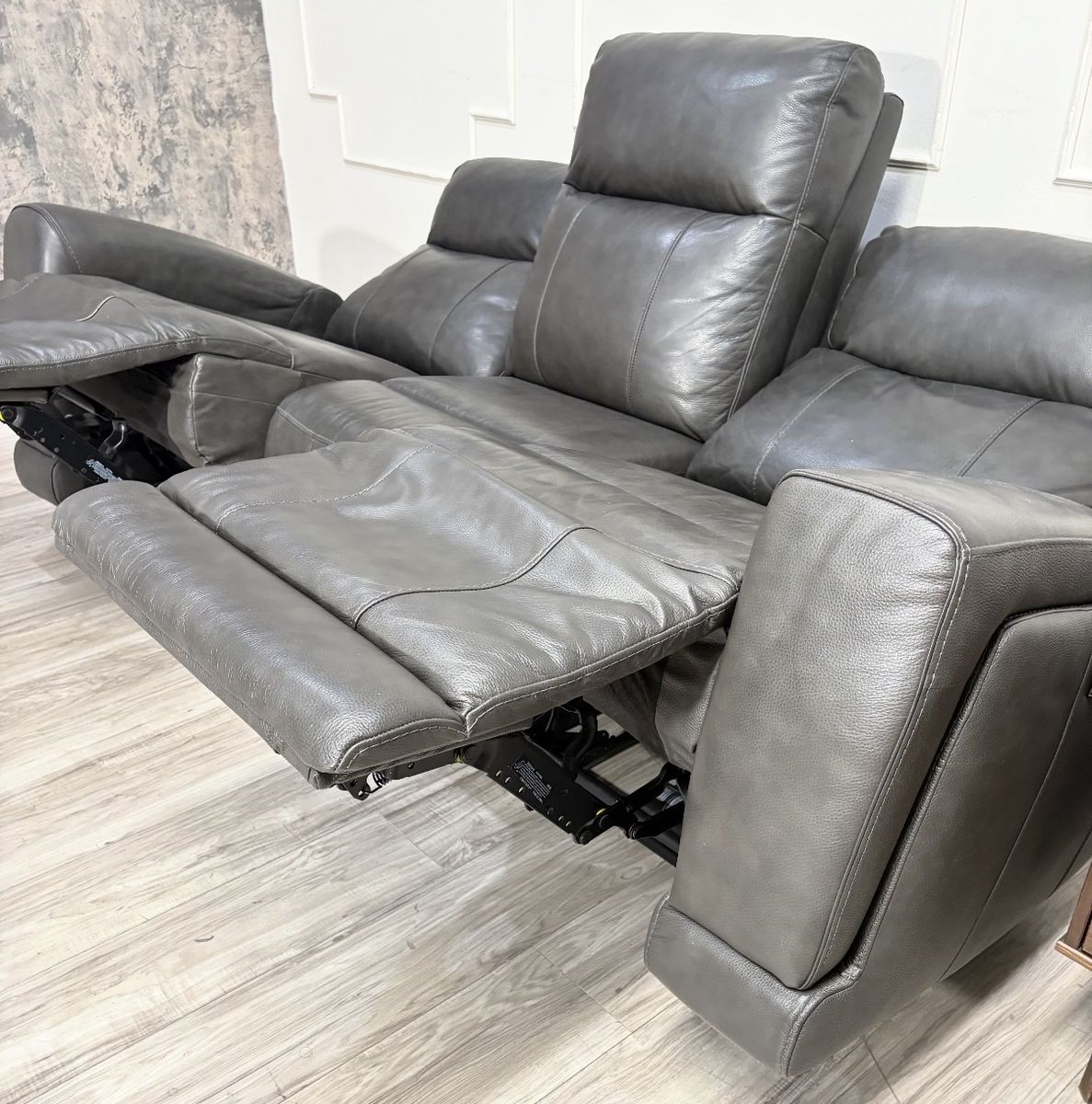 Main image 10