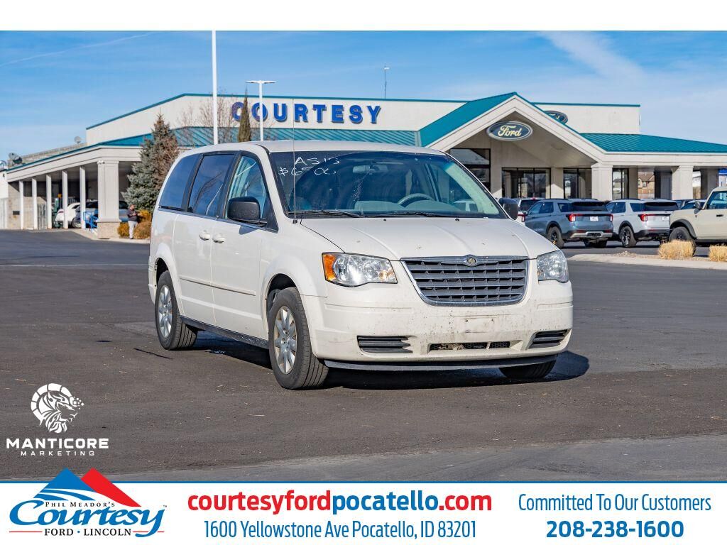 2009 Chrysler Town and Country LX