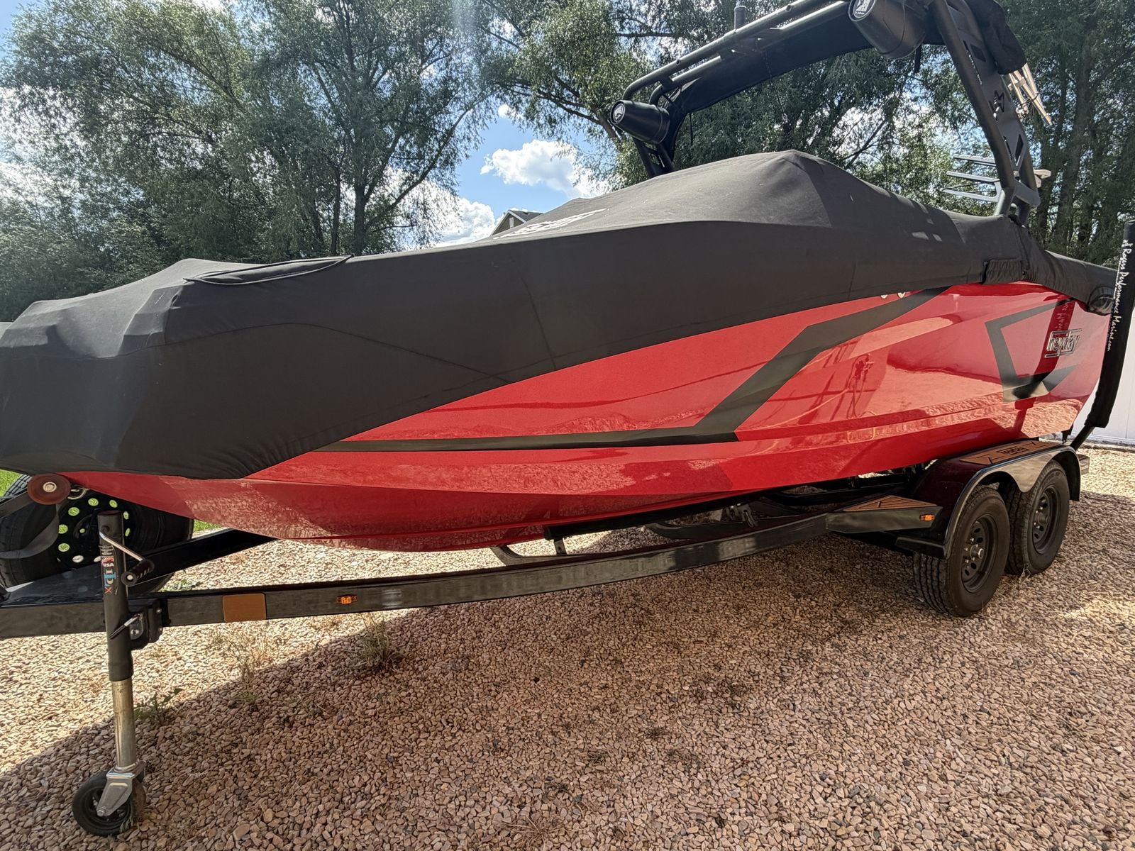 2024 Heyday WT 2 Wake/Surf Boat
