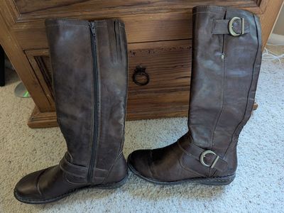 BOC women's size 6.5 brown boots