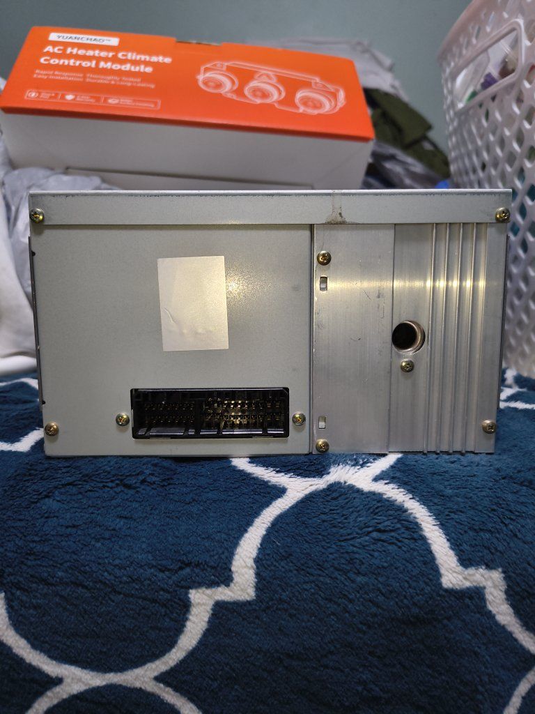 Main image 3