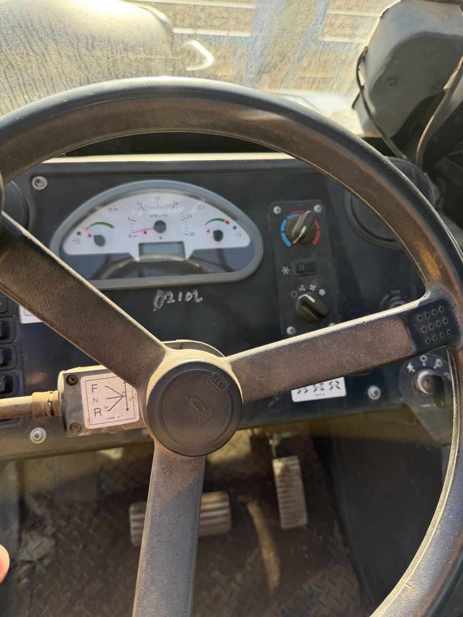 Main image 6