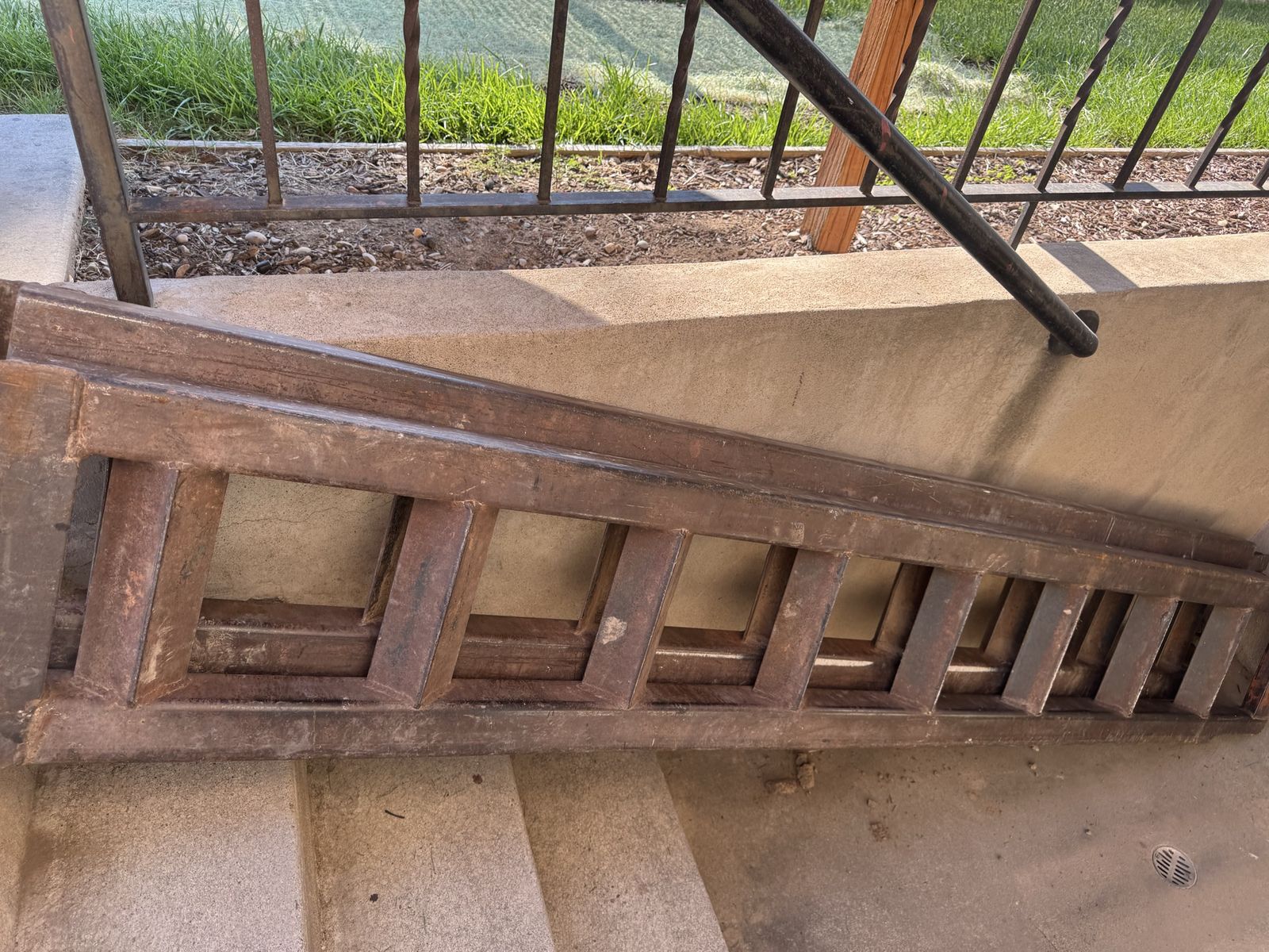 Heavy duty trailer ramps.