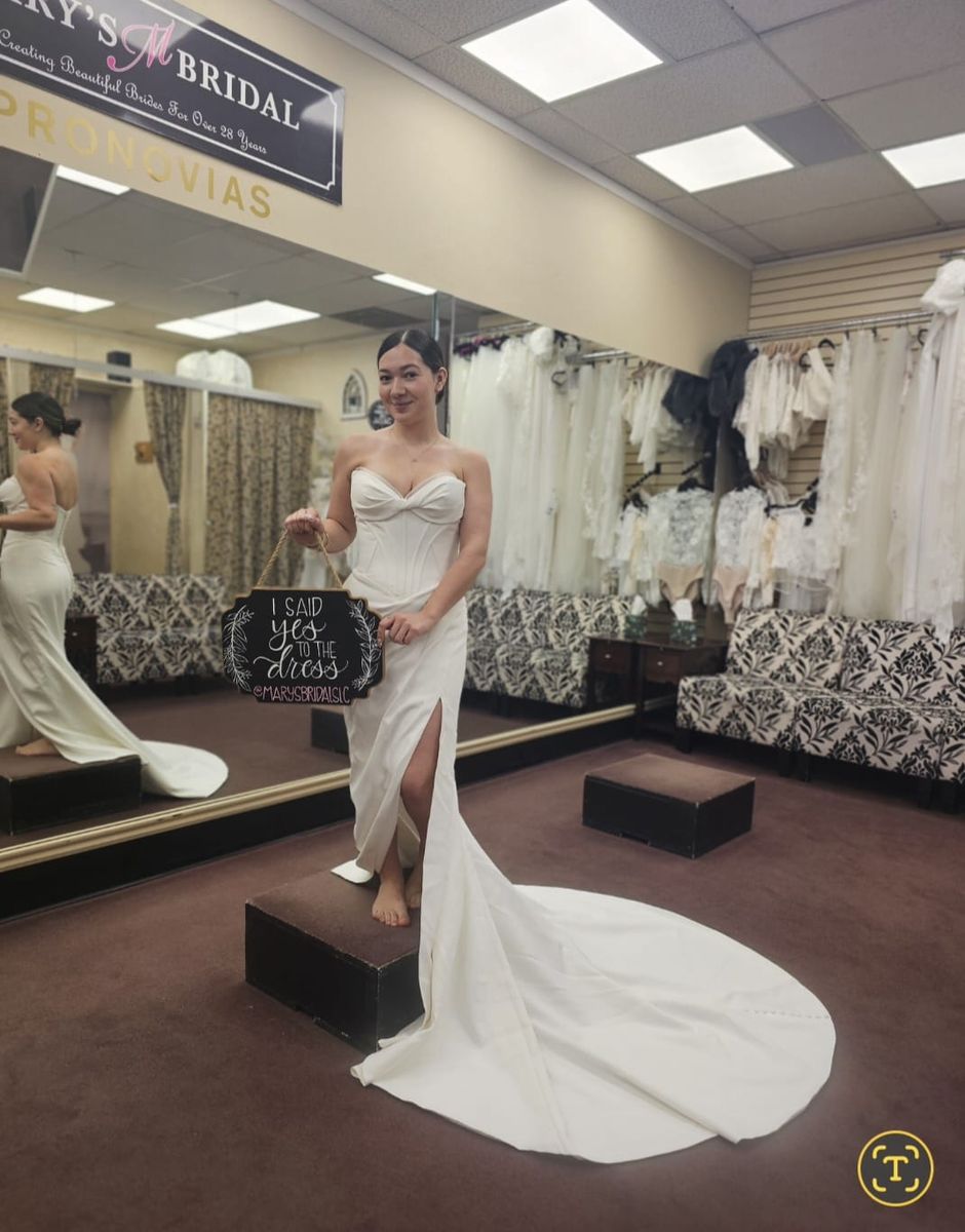 Mary's Bridal Strapless Wedding Dress – Size Small – Professionally Cleaned
