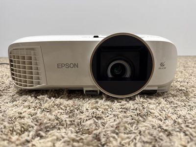 Epson Home Cinema 2150 Projector