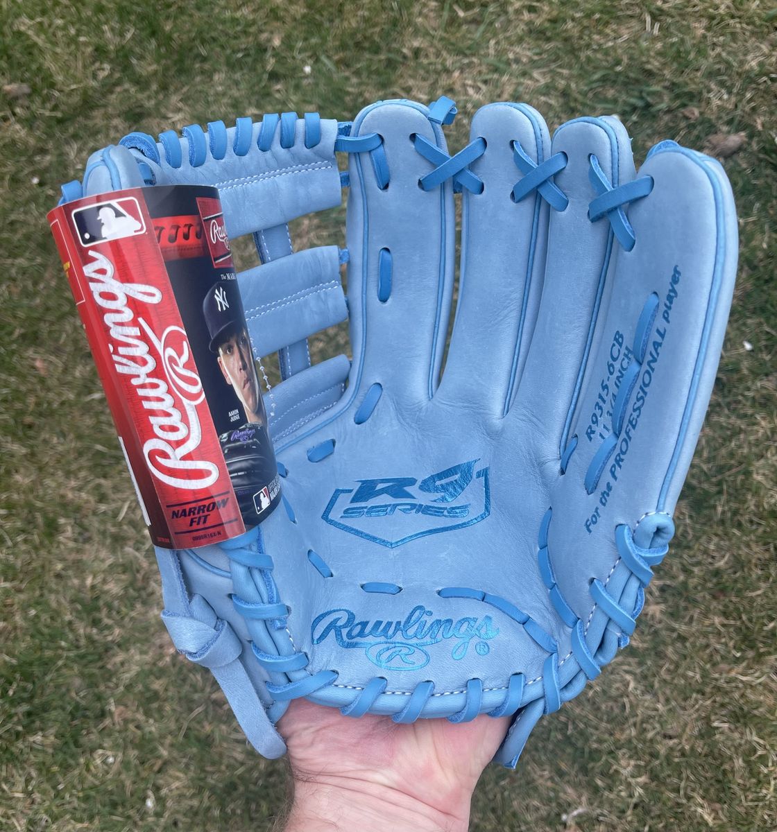 Rawlings 11.75 in. Baseball Glove