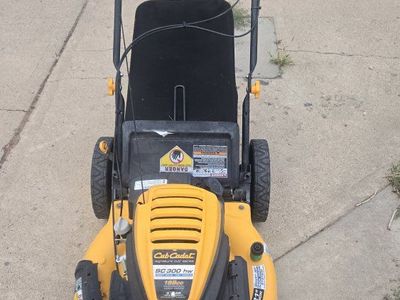 Cub Cadet SC300 HW lawn mower