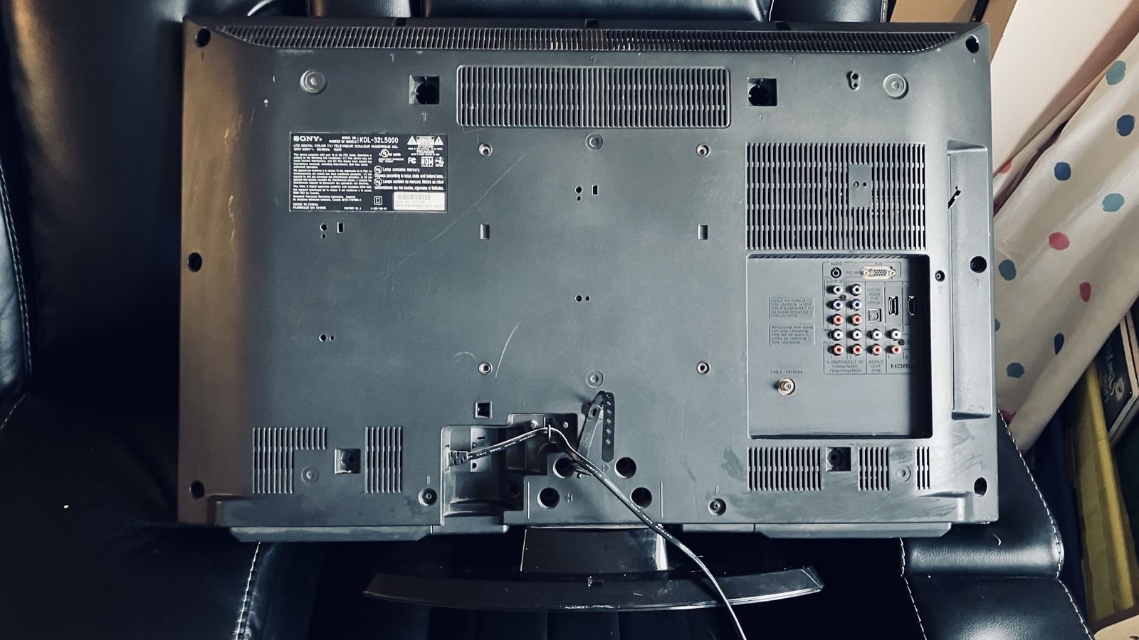 Main image 6