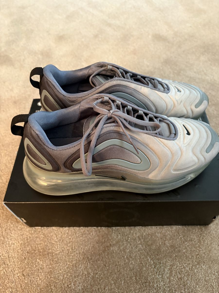 Mens Nike 720 Shoes Size 8