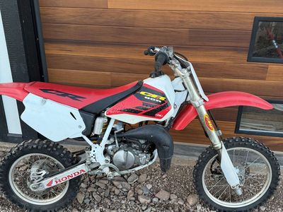 1997 cr80