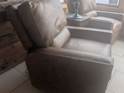 Powered leather recliners with battery operation