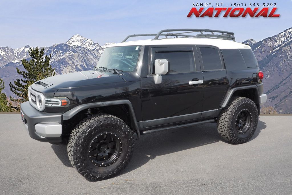 2014 Toyota FJ Cruiser Base