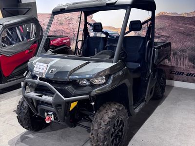 2024 Can-Am Defender XT HD7