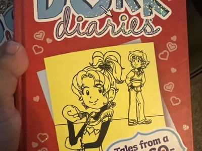 Dork Diaries 6: Tales from a Not-So-Happy Heartbreaker by Rachel Renée Russell