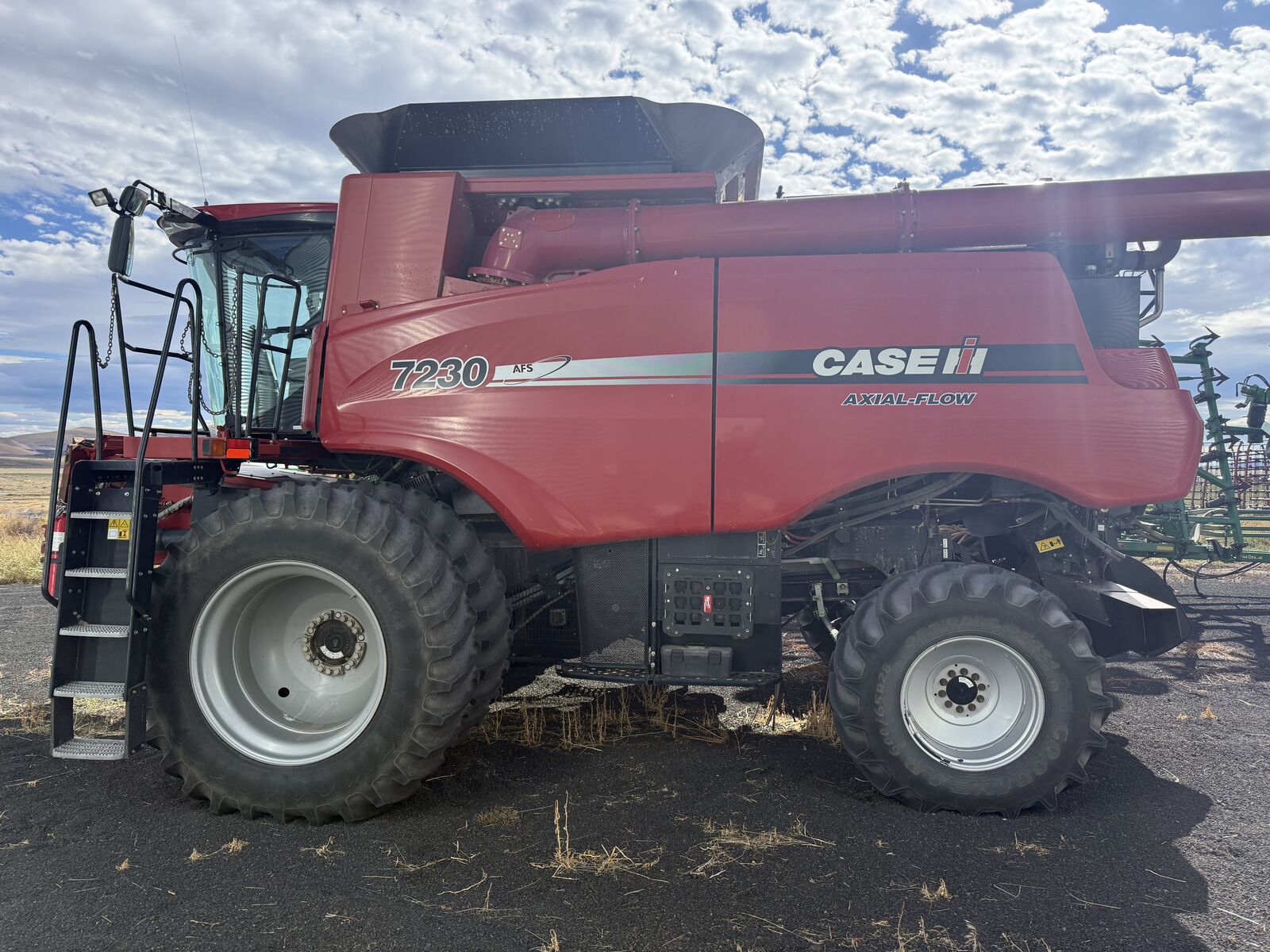 7230 Case Combine with D50 35ft MacDon Header