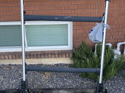 T2017 Toyota 4Runner rails/crossbars and hardware