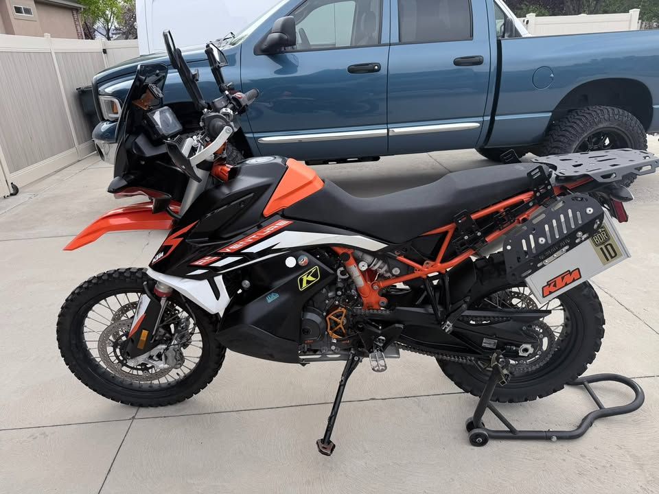 2021 KTM Adventure R