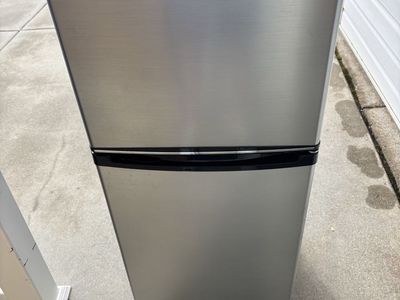 Mini Fridge/Freezer FREE