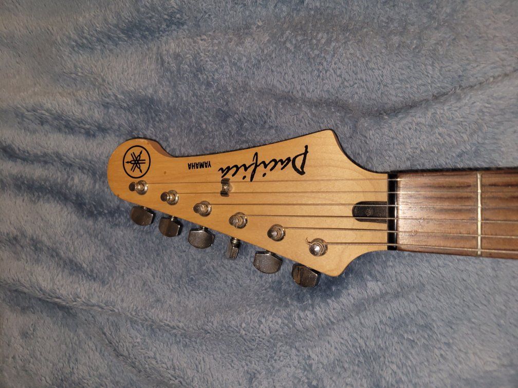 Yamaha Guitar