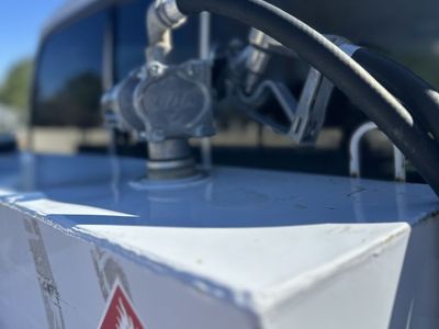 90 gallon truck bed Equipment fuel tank with pump