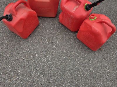 GAS CANS