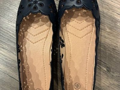 Shoes-Women's