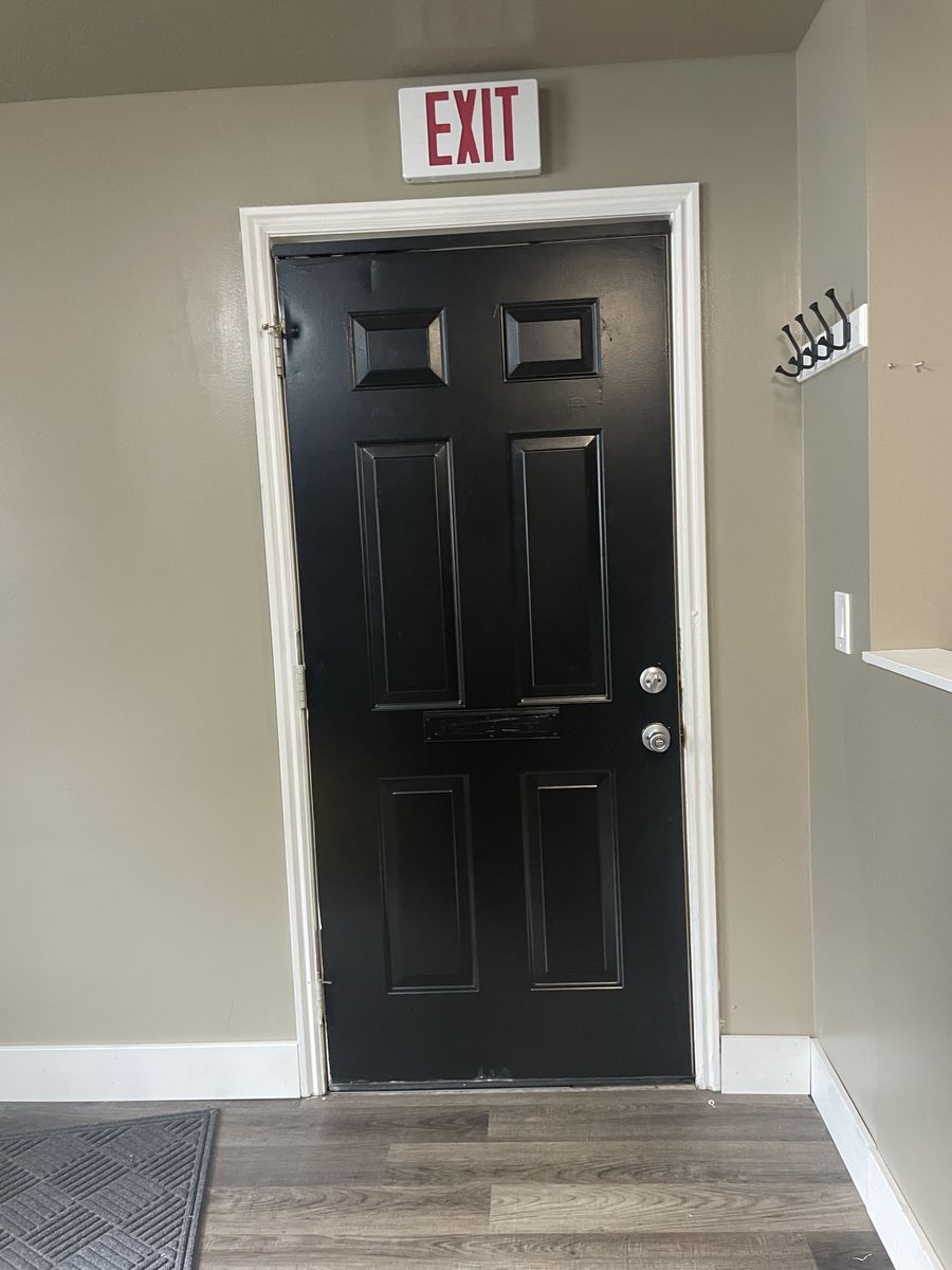Main image 5