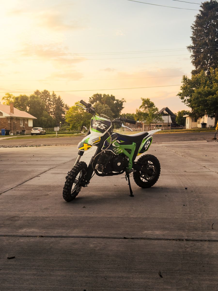 Mototec Hooligan 60cc kid dirt bike