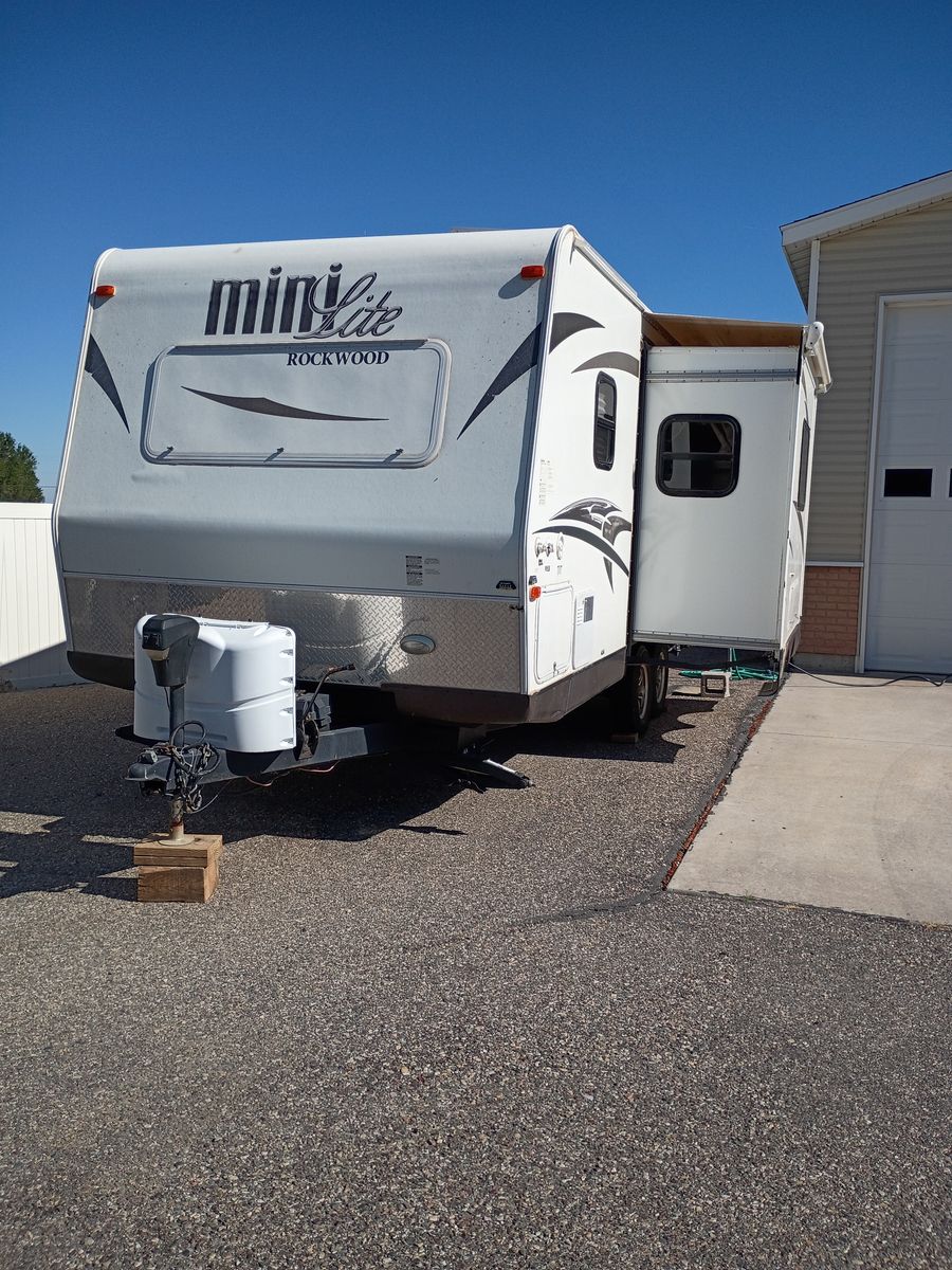 2014 Rockwood mini Lite 2104S
