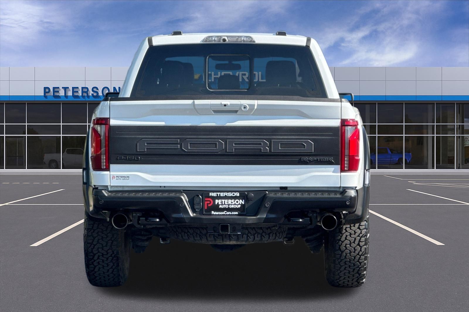 Main image 5