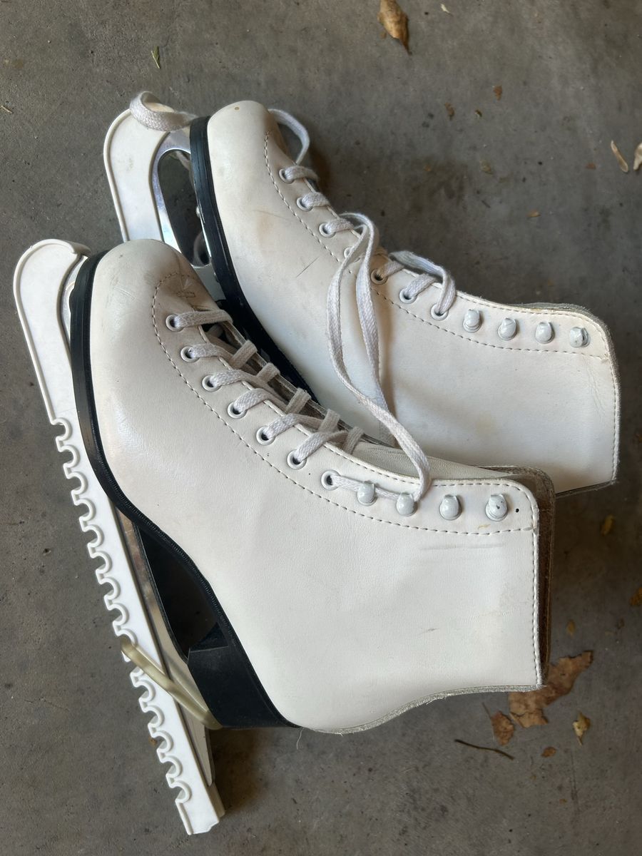 Ice Skates, Women’s size 7