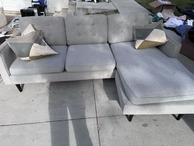 Light Gray Fabric Sectional Sofa with Reversible Chaise and Tuffed Back