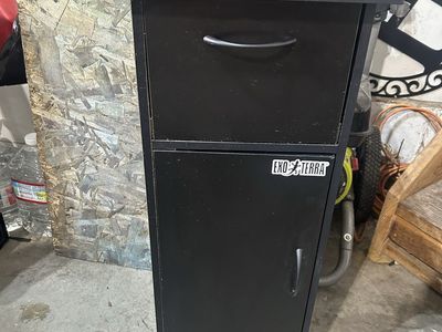 Exo Terra cabinet