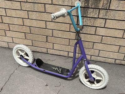 “Totally Rad” vintage 1980’s Variflex Strada BMX scooter
