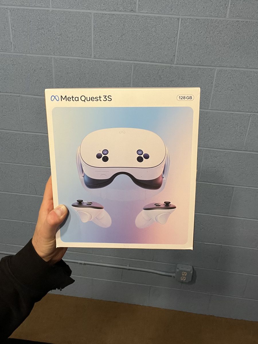 Meta Quest 3S VR Headset 128GB - BRAND NEW GREAT DEAL