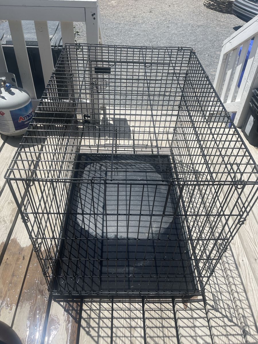 Large Folding Metal Wire Dog Crate with Removable Plastic Tray