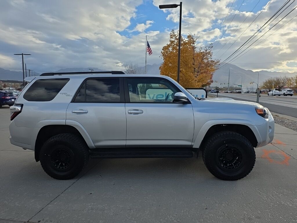 2024 TOYOTA 4RUNNER TRD Off-Road