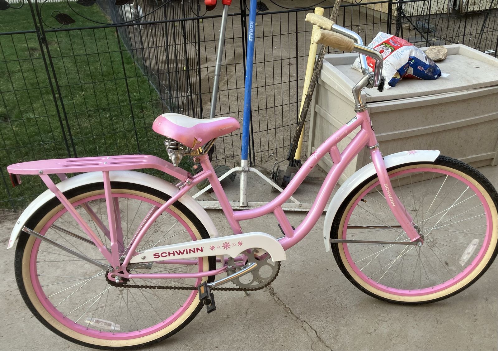 Schwinn Destiny Pink Cruiser Bike with Rear Rack and Fenders OLD SCHOOL RETRO