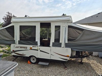 Jayco Jay Series 1007 Pop-Up Camper Travel Trailer w/ Fridge & Sink, Great Condition