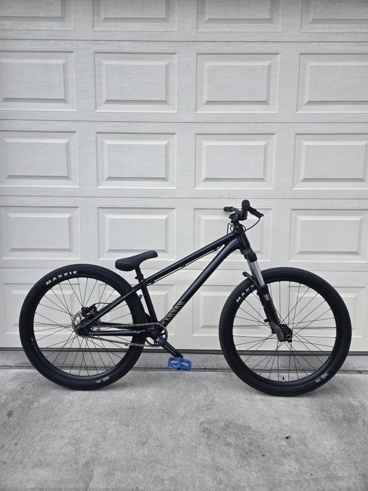 2024 Canyon Dirt Jumper (L)