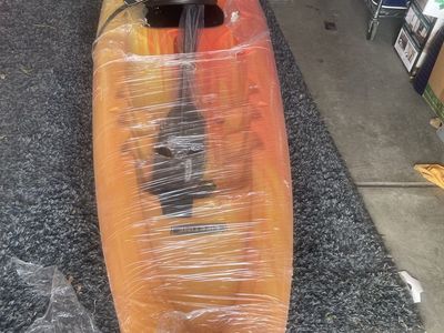 New Lifetime Triton 100 Sit-On-Top Kayak with Paddle - Unopened