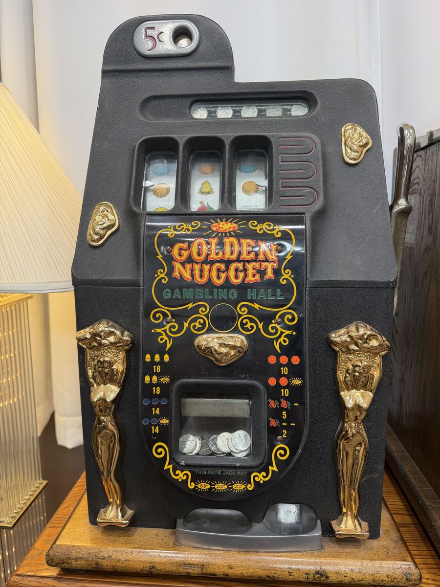 Authentic WORKING 1930's Mills 5 Cent "Golden Nugget" Slot Machine ~ (Please See All Pictures)