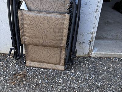 Zero Gravity Folding Recliner Patio Chairs - Brown Leaf Print (Set of 2)