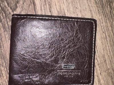 SE HUABAO Dark Brown Bi-Fold Men's Wallet - Card Slots & ID Window