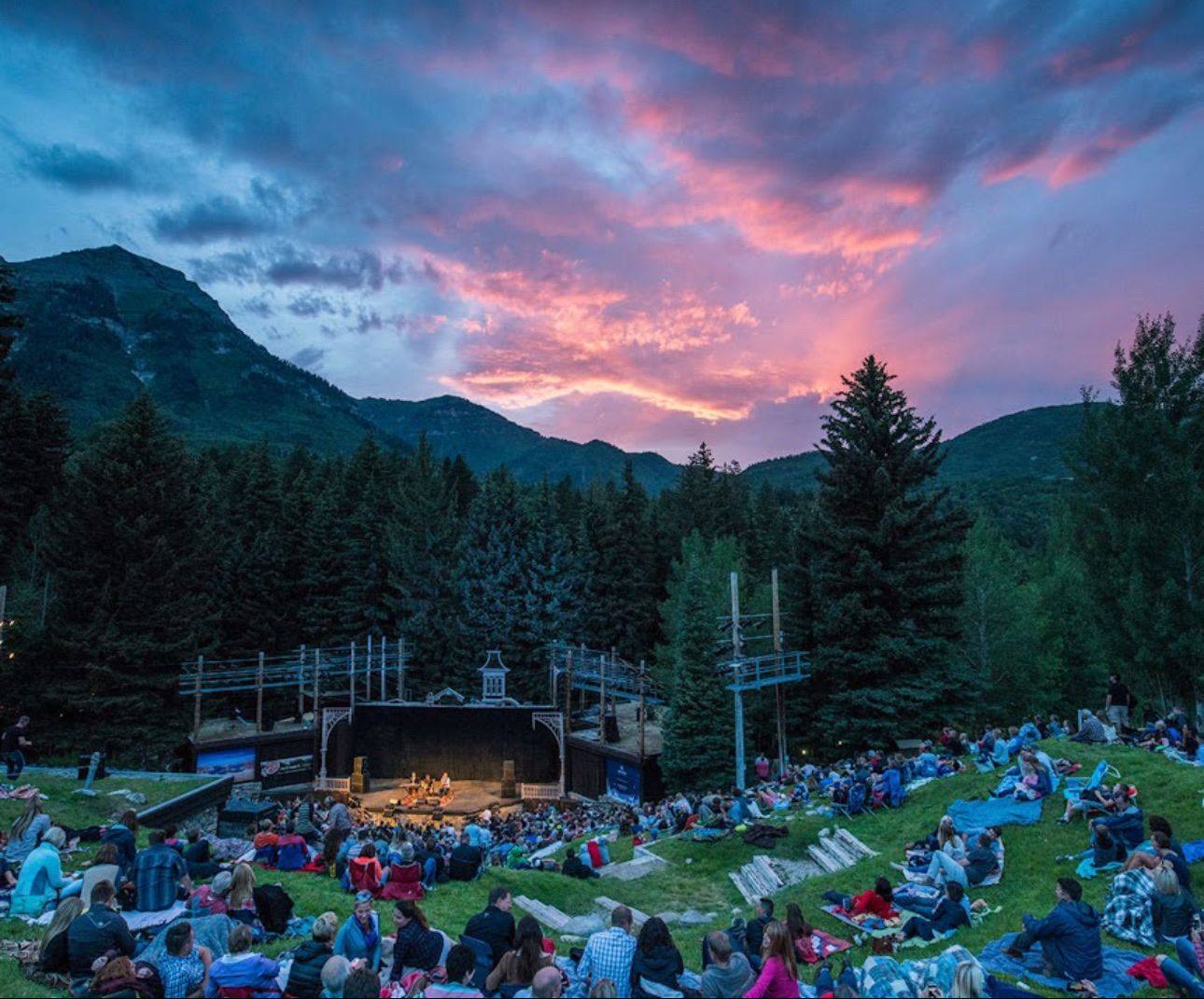 1 Lawn Ticket – Bluebird Cafe Concert at Sundance 6/26