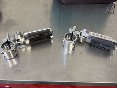 Harley Davidson Chrome Highway Pegs Foot Pegs Engine Guard