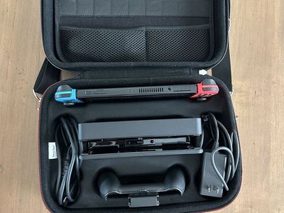 Nintendo Switch OLED Complete Set (& Carrying Case)