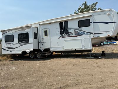 Travel Trailer Camper with Bathroom, Shower, Vanity, and Toilet
