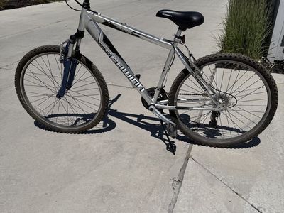 Schwinn 26" Sidewinder Like New!
